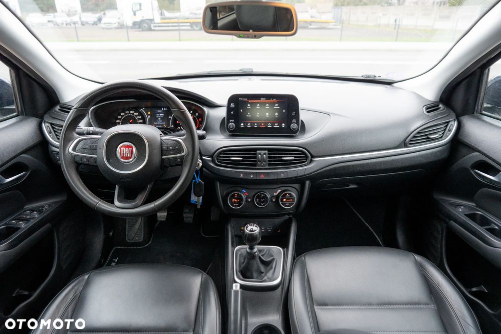 Fiat Tipo 1.4 T-Jet Business Line - 25