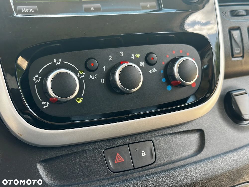 Renault Trafic - 30