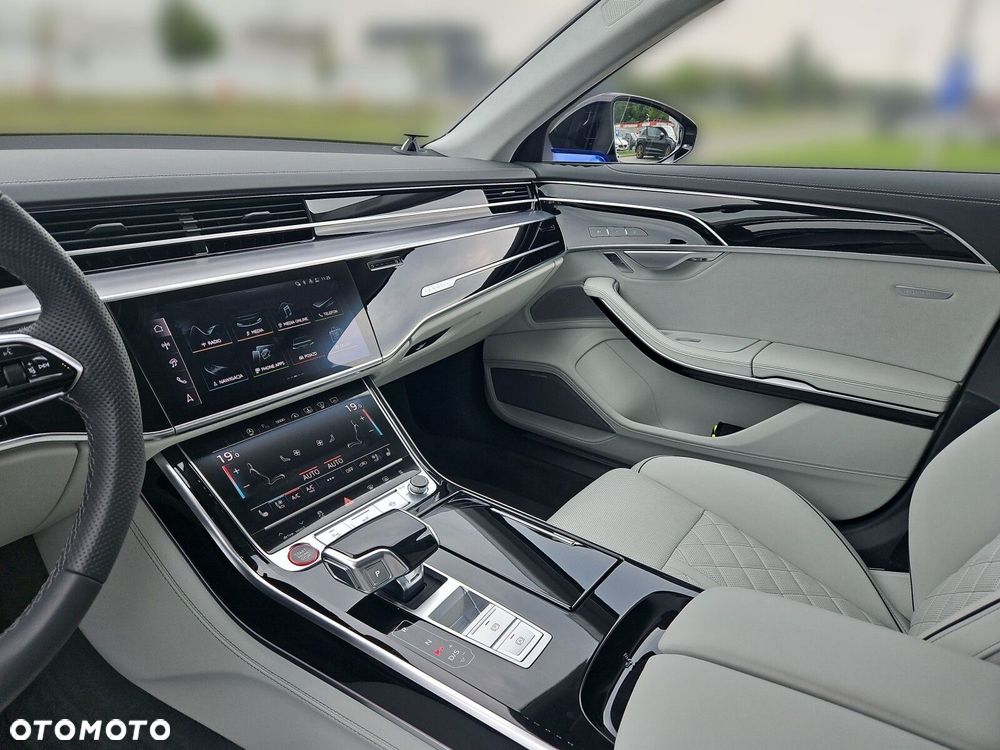 Audi S8 TFSI mHEV Quattro Tiptr - 11