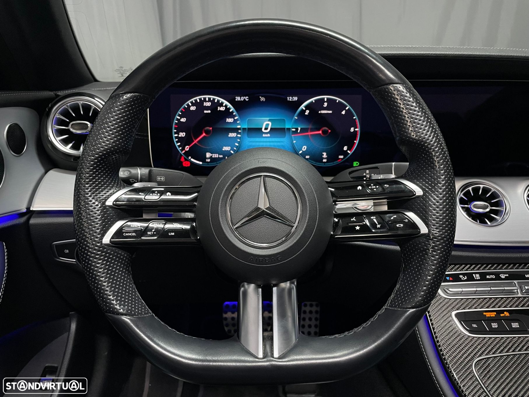 Mercedes-Benz E 220 d AMG Line - 12