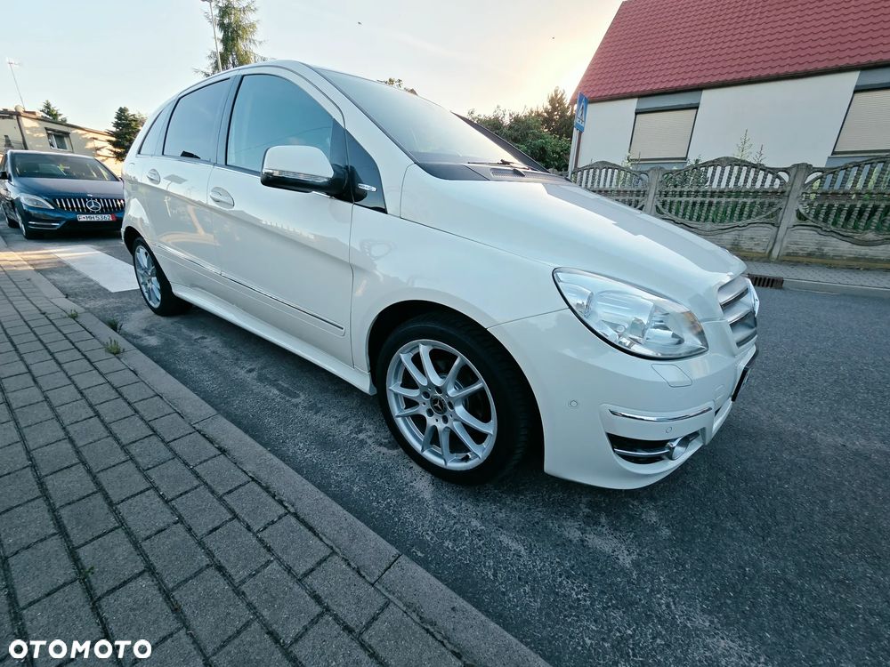 Mercedes-Benz Klasa B - 40