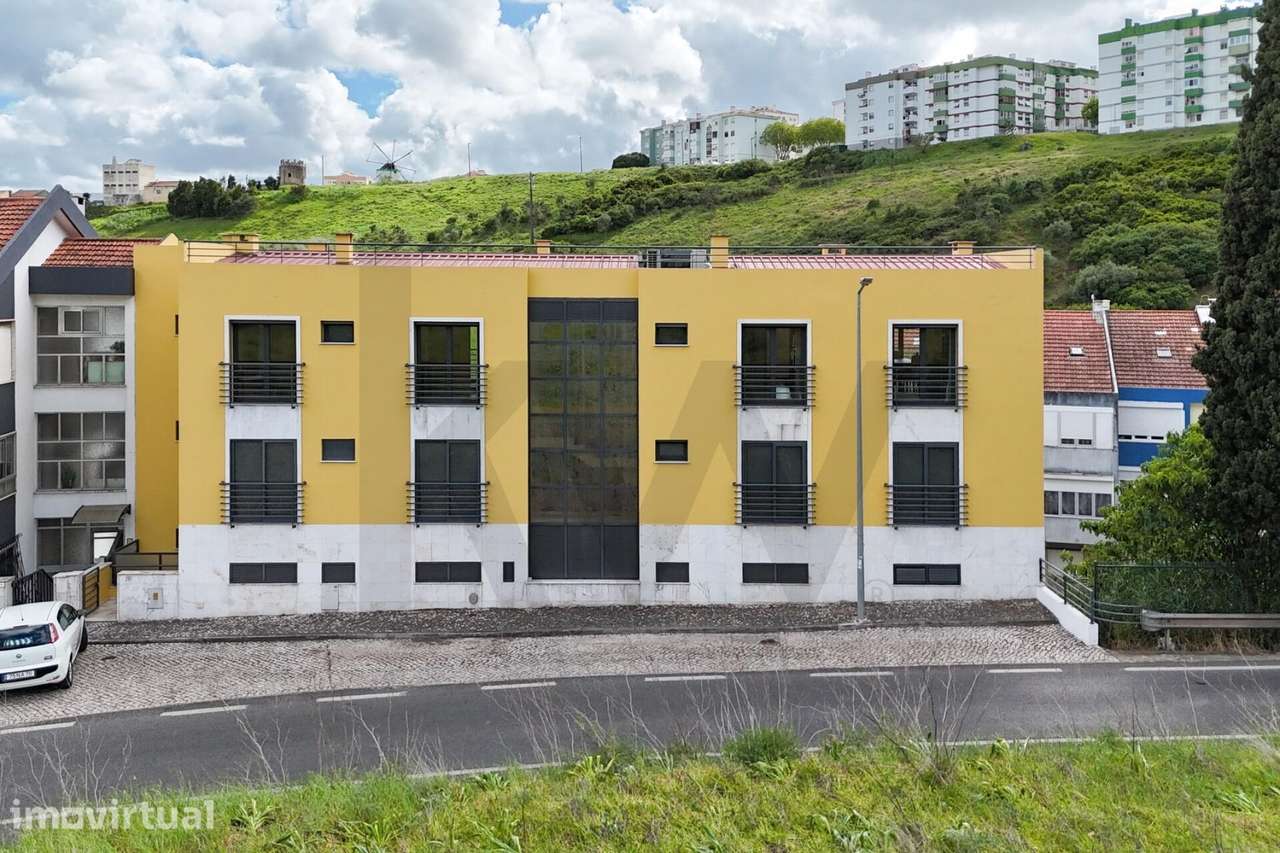 Apartamento T4 Exclusivo em Ramada, Odivelas - Onde a Luz Escolheu Mor - Grande imagem: 2/60