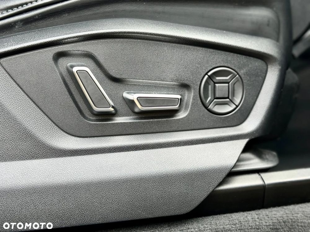 Audi SQ8 TDI quattro tiptronic - 32