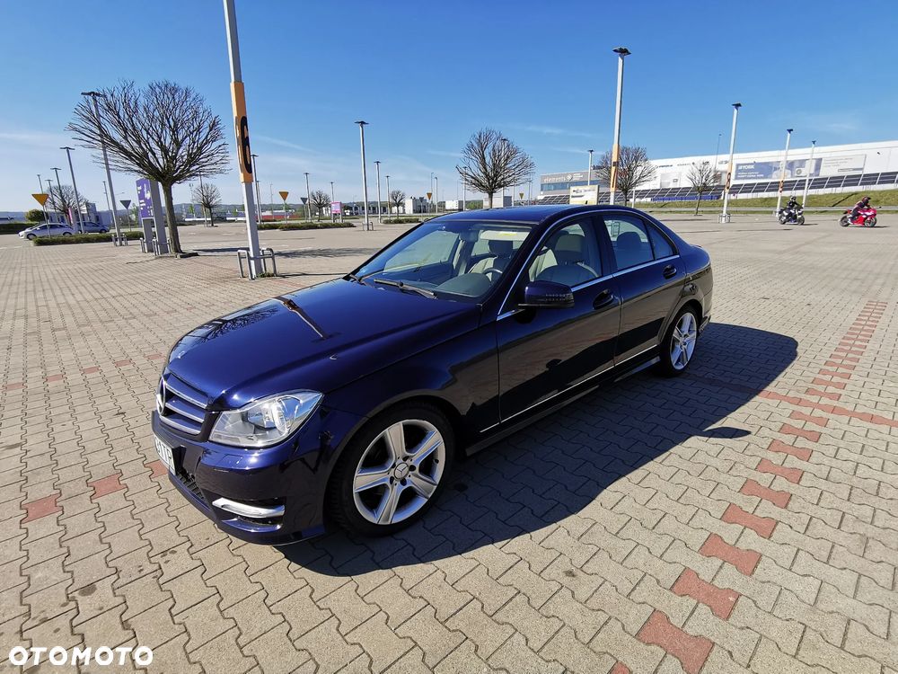 Mercedes-Benz Klasa C 300 4Matic 7G-TRONIC Avantgarde - 2