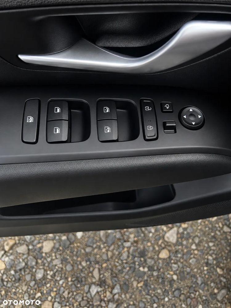 Hyundai Tucson 1.6 CRDi 48V-Hybrid 2WD DCT Select - 27