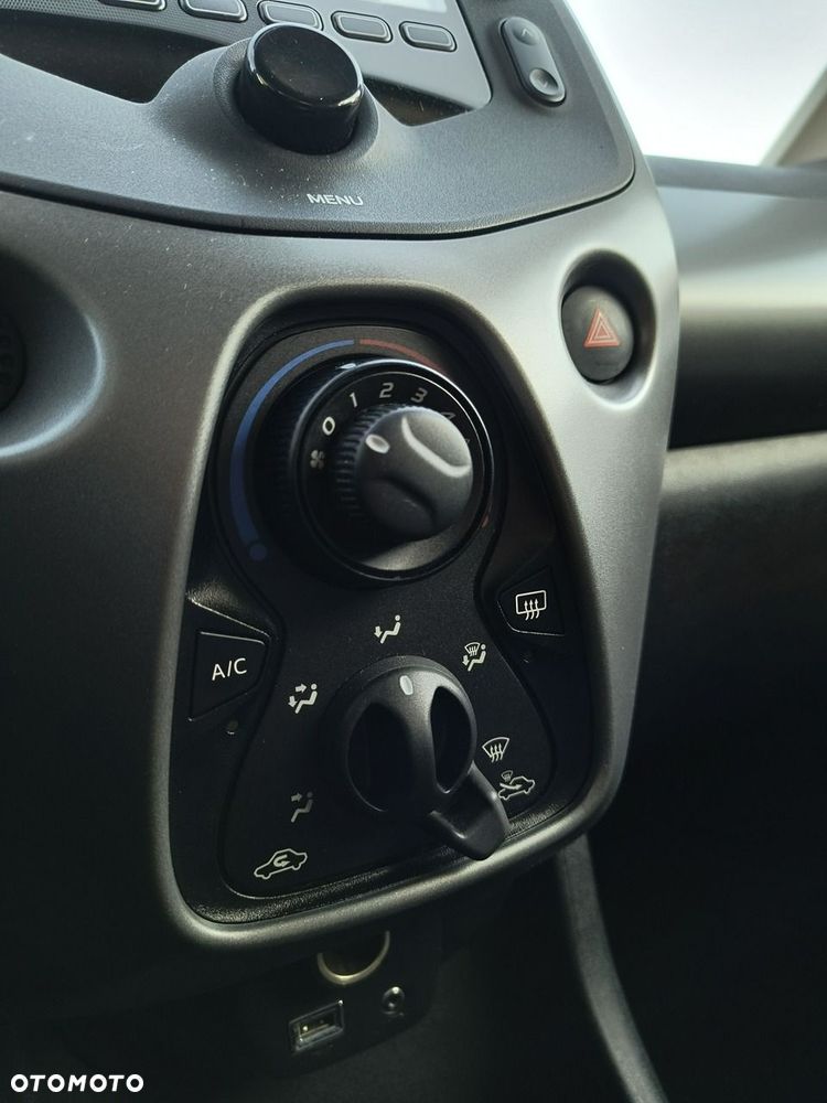 Toyota Aygo x-cite - 35
