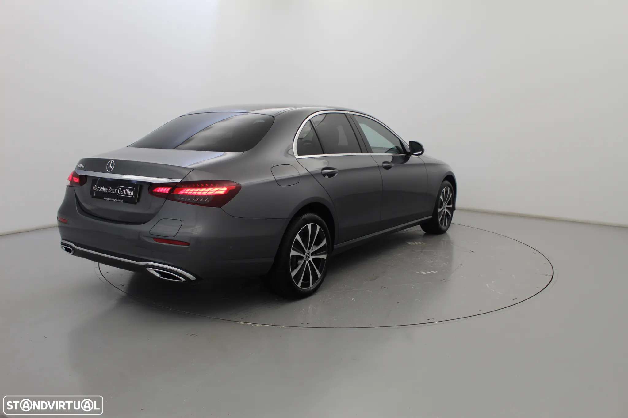 Mercedes-Benz E 300 de Avantgarde - 9
