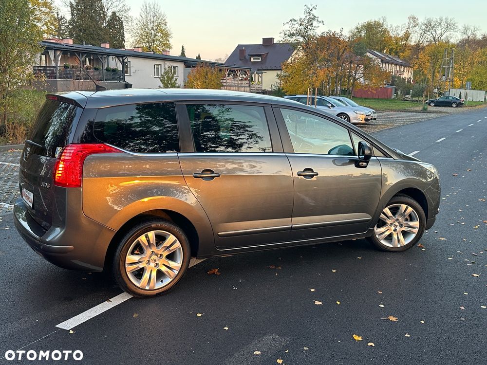 Peugeot 5008 - 13