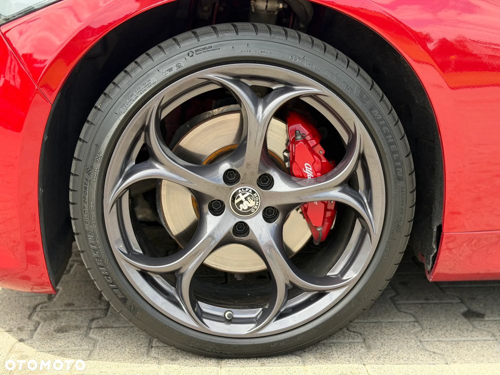 Alfa Romeo Giulia 2.2 AT8-Q4 Veloce - 33