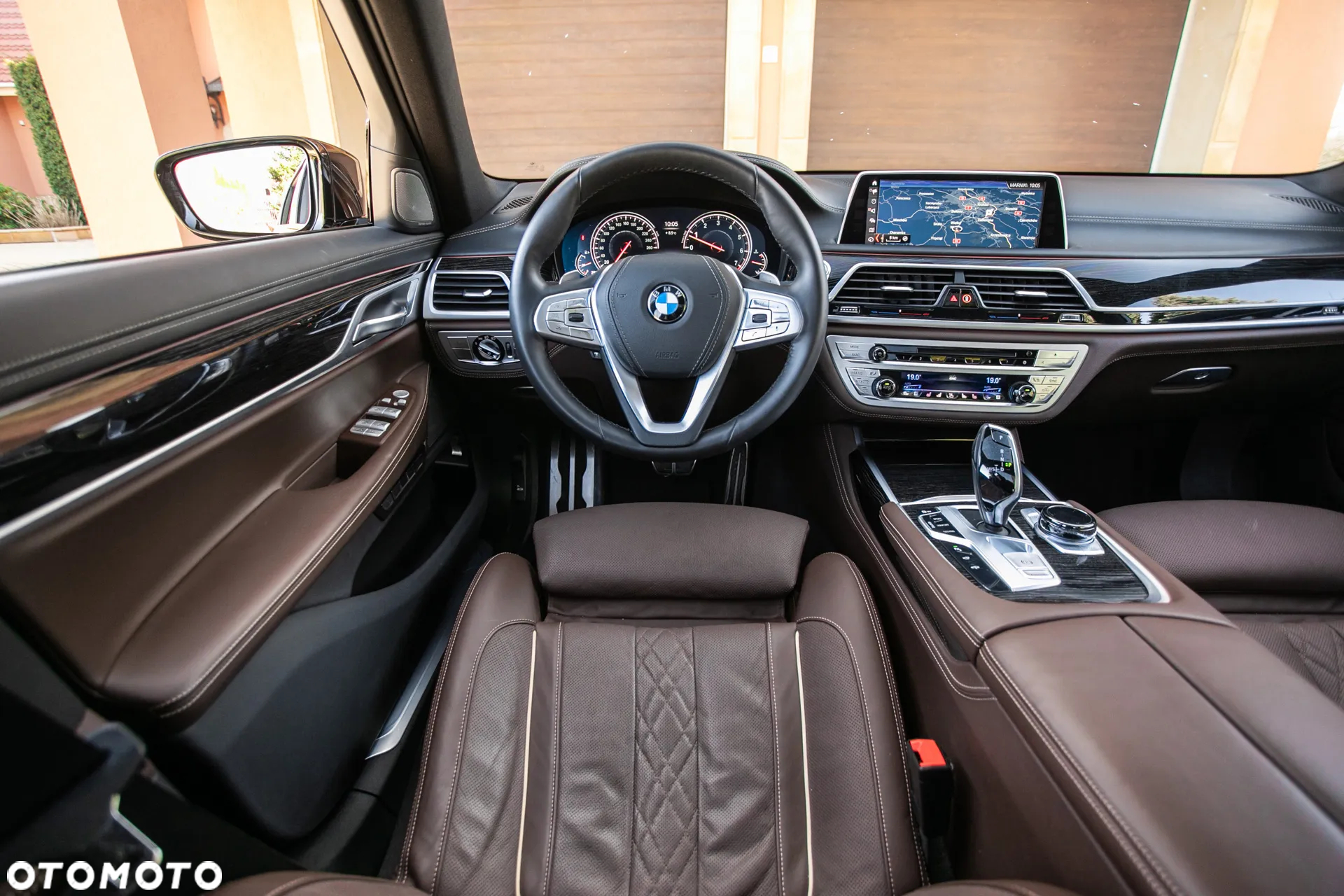 BMW Seria 7 750Li xDrive - 22
