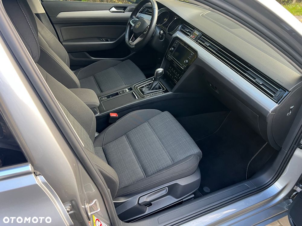 Volkswagen Passat 2.0 TDI EVO Business DSG - 21