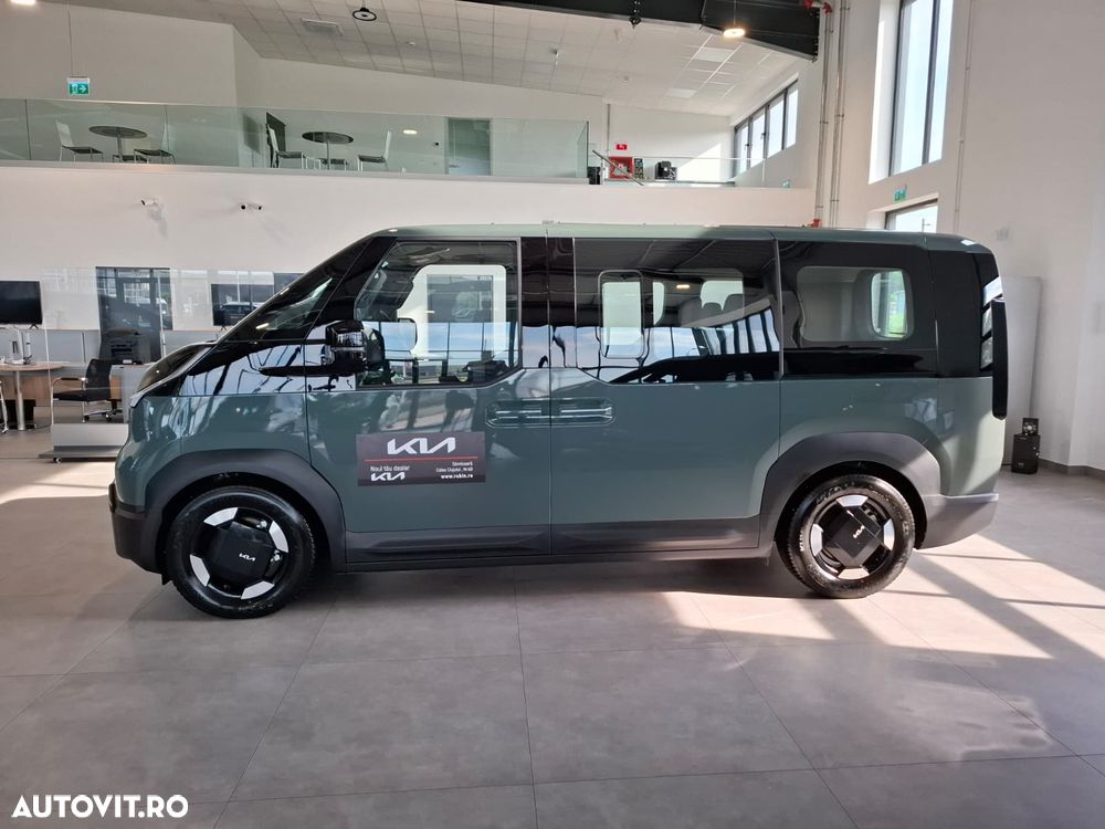 Kia PV5 Passenger - 2