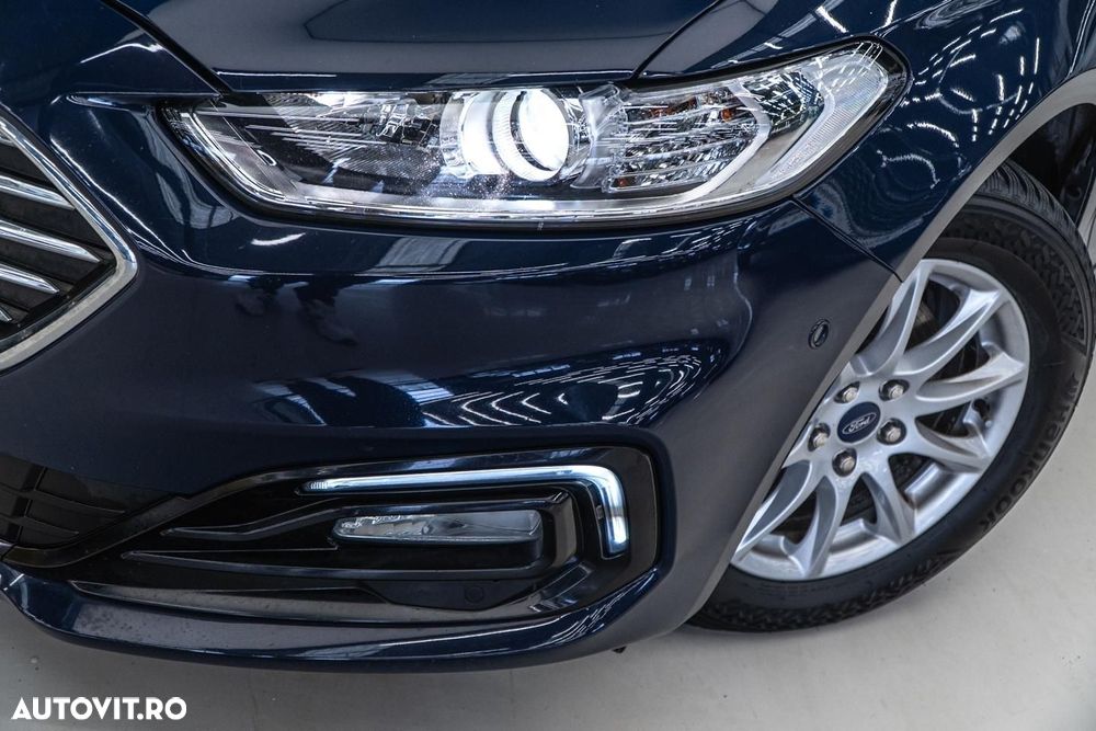 Ford Mondeo 2.0 HEV Titanium - 35