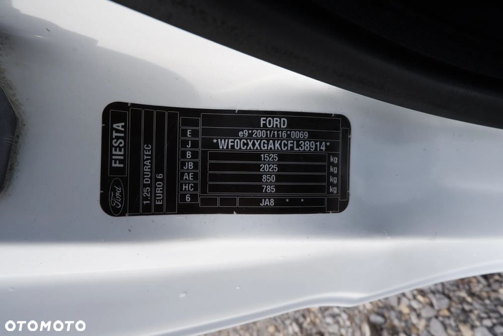 Ford Fiesta 1.25 Ambiente - 36