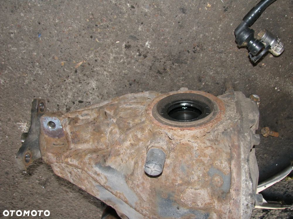 DYFERENCJAŁ MERCEDES W203 W209 A2033510008 - 3