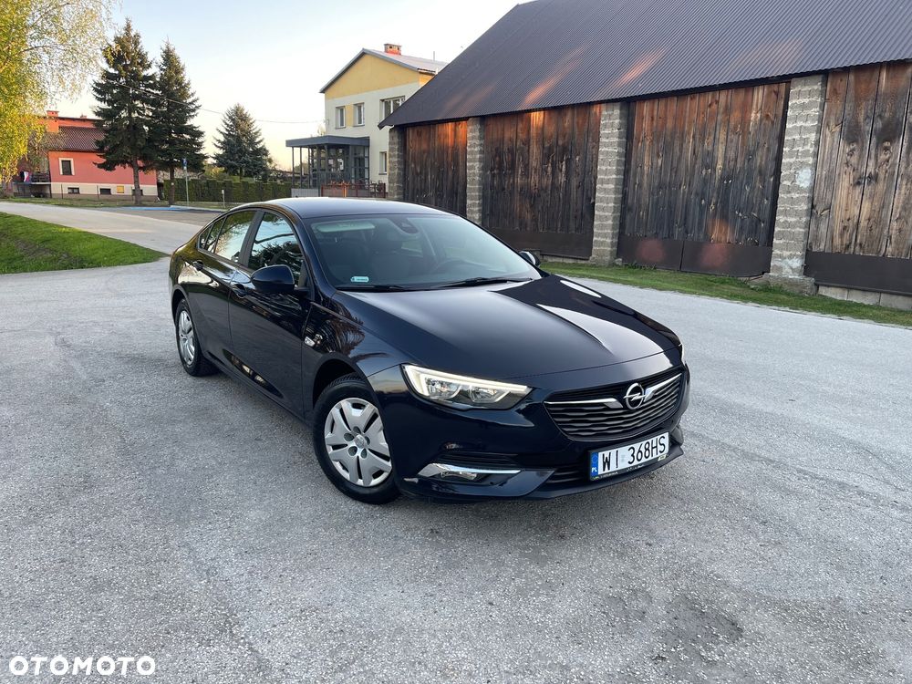 Opel Insignia - 1