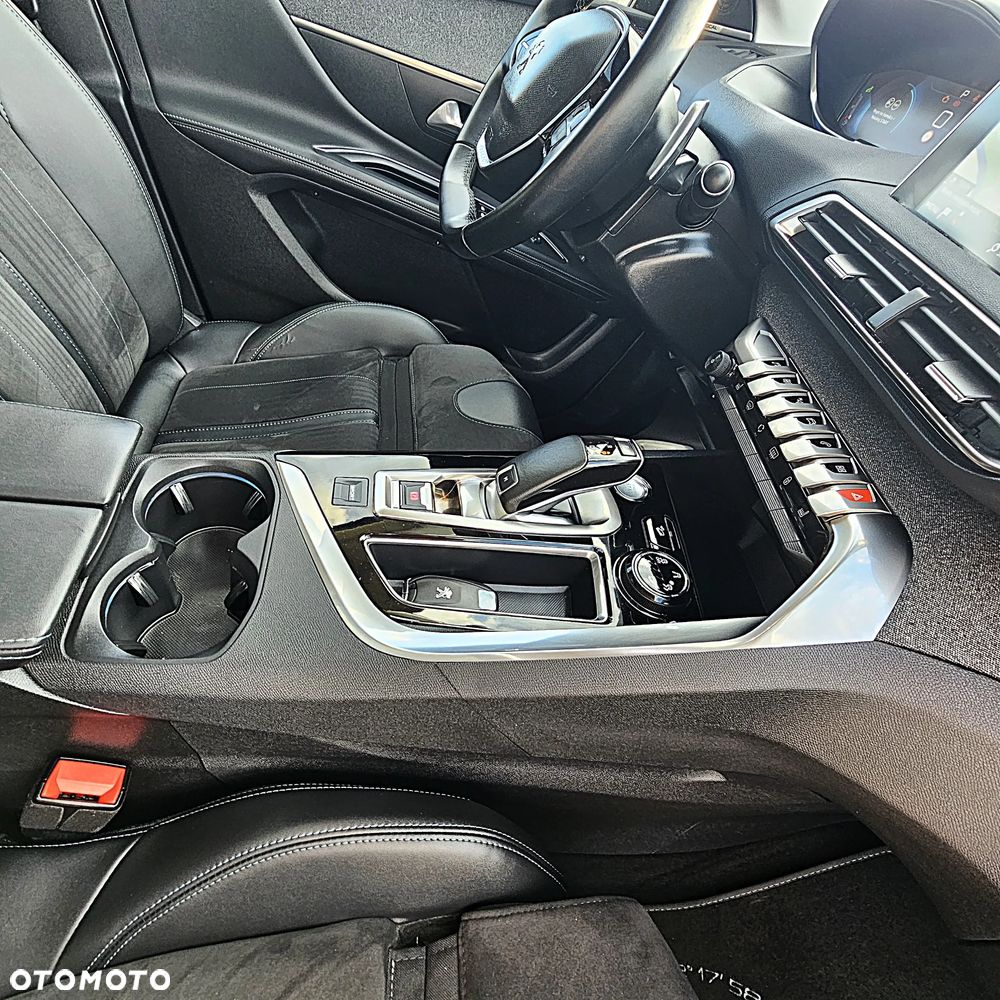 Peugeot 5008 1.6 PureTech Crossway S&S EAT8 - 23