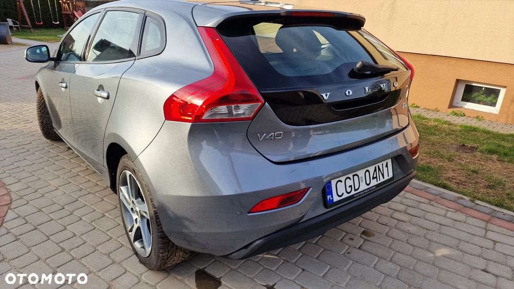 Volvo V40 D2 Geartronic Momentum - 32