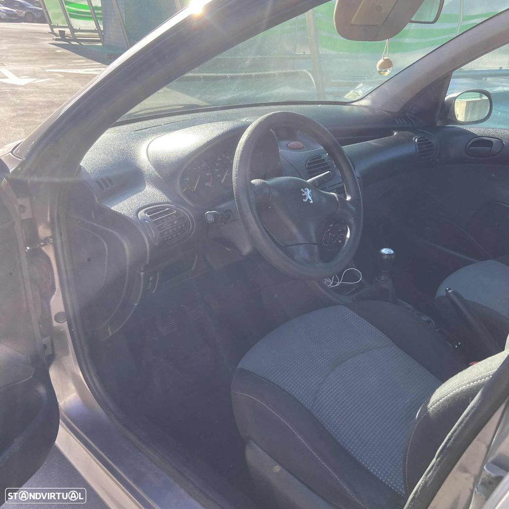 Peugeot 206 1.9 D XT - 5