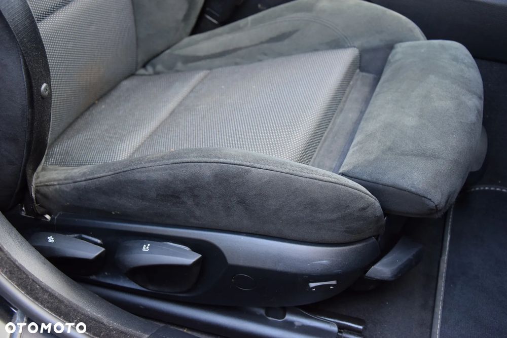 BMW Seria 3 - 30