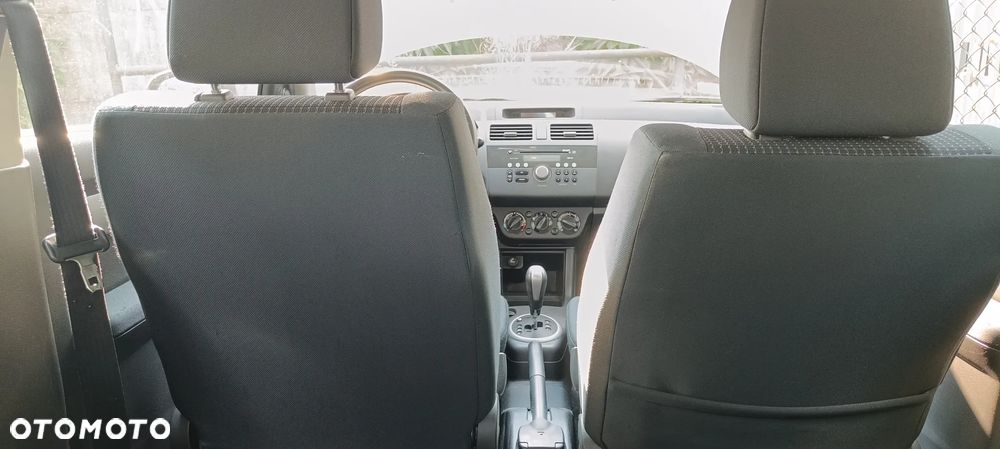 Suzuki Swift - 14