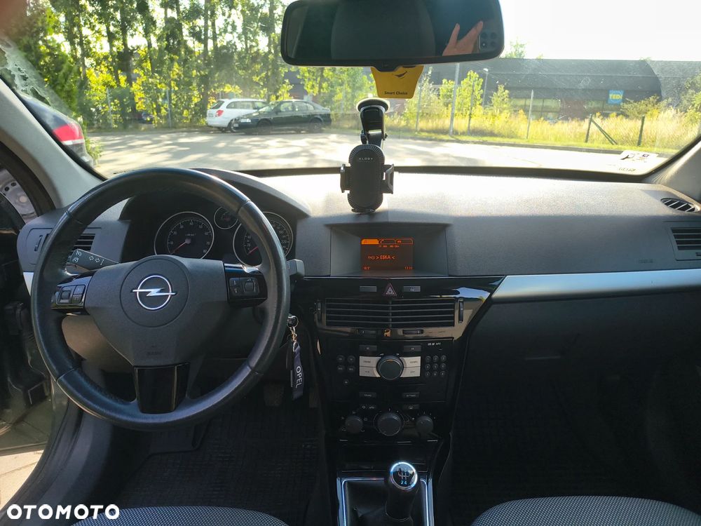 Opel Astra 1.6 Edition 111 Jahre - 18