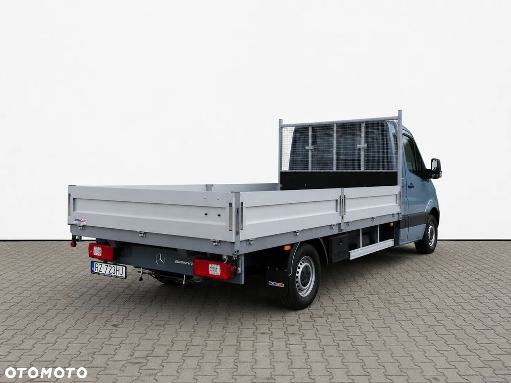 Mercedes-Benz Sprinter - 6
