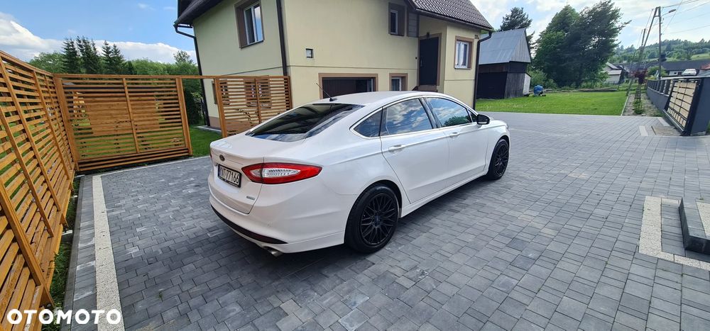 Ford Fusion - 5