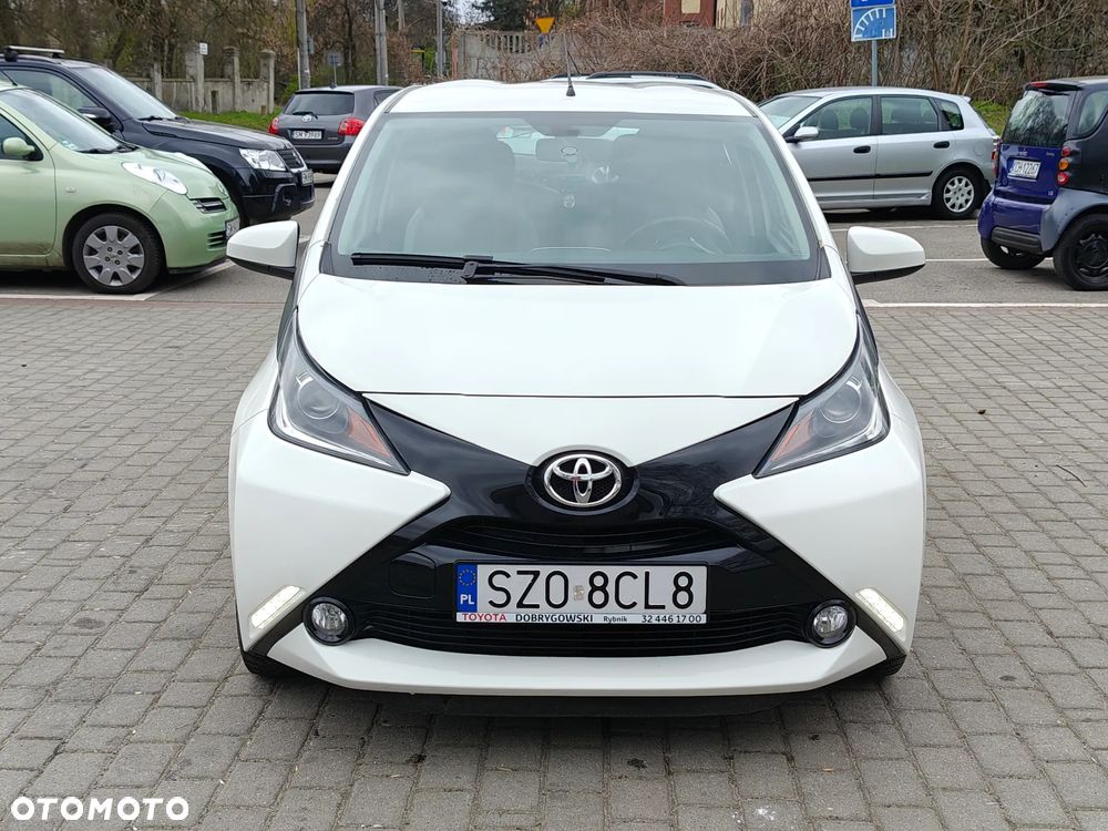 Toyota Aygo x-play touch - 27