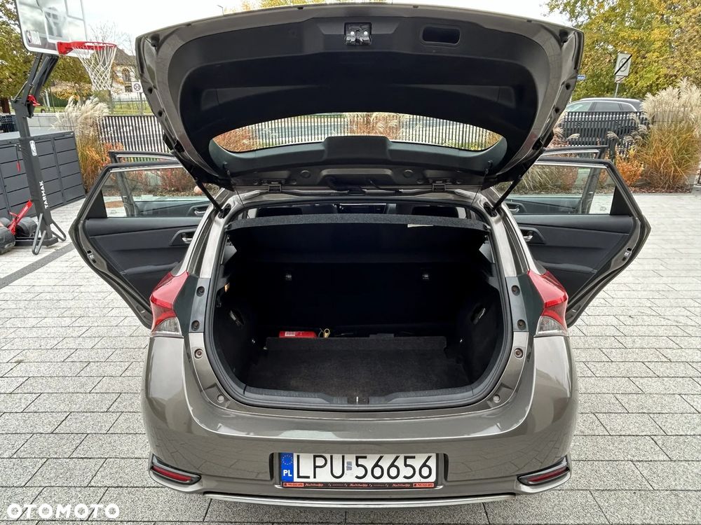 Toyota Auris - 14