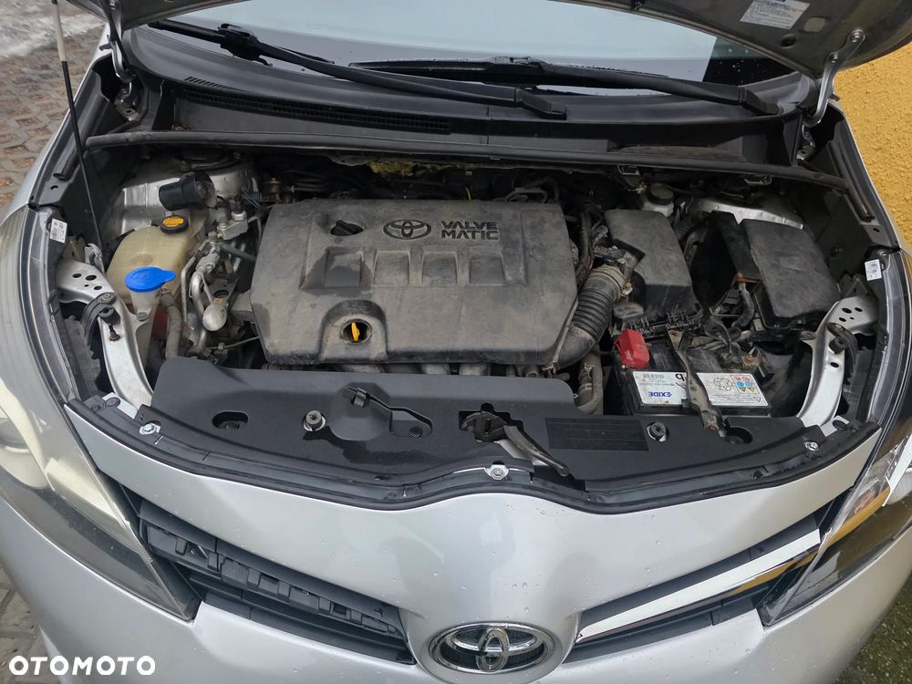 Toyota Verso 1.8 Edition - 9