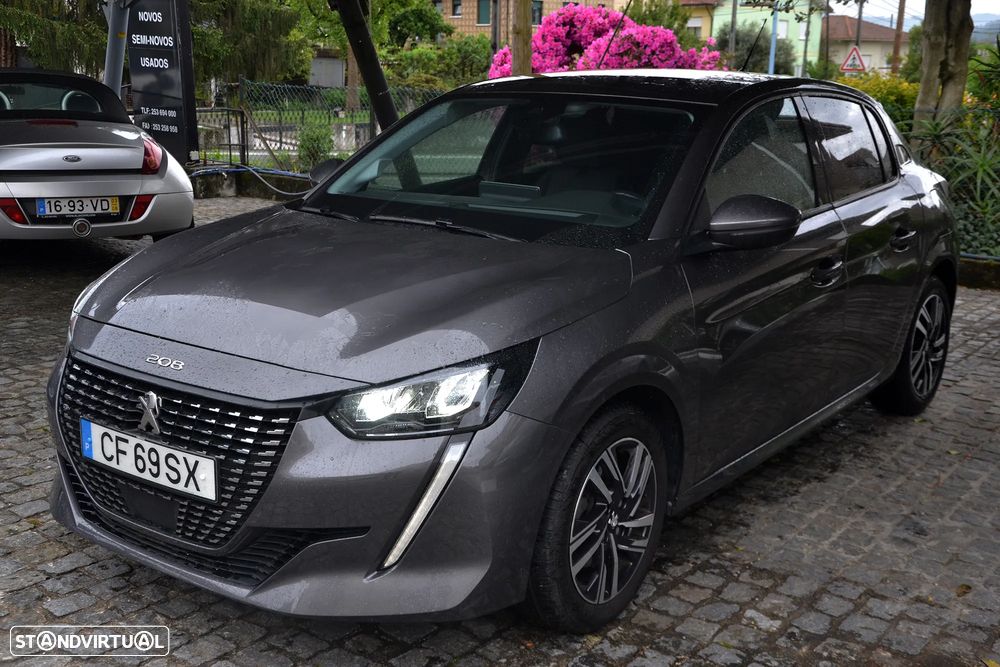 Peugeot 208 PureTech 100 Allure - 1