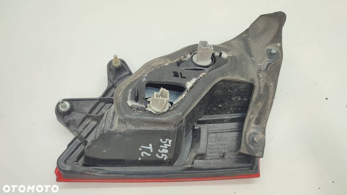 LAMPA TYŁ LEWA KLAPY SUBARU OUTBACK IV BR - 2
