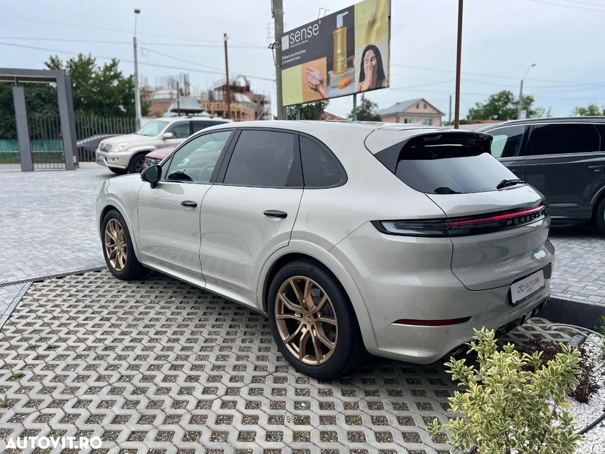 Porsche Cayenne S - 7