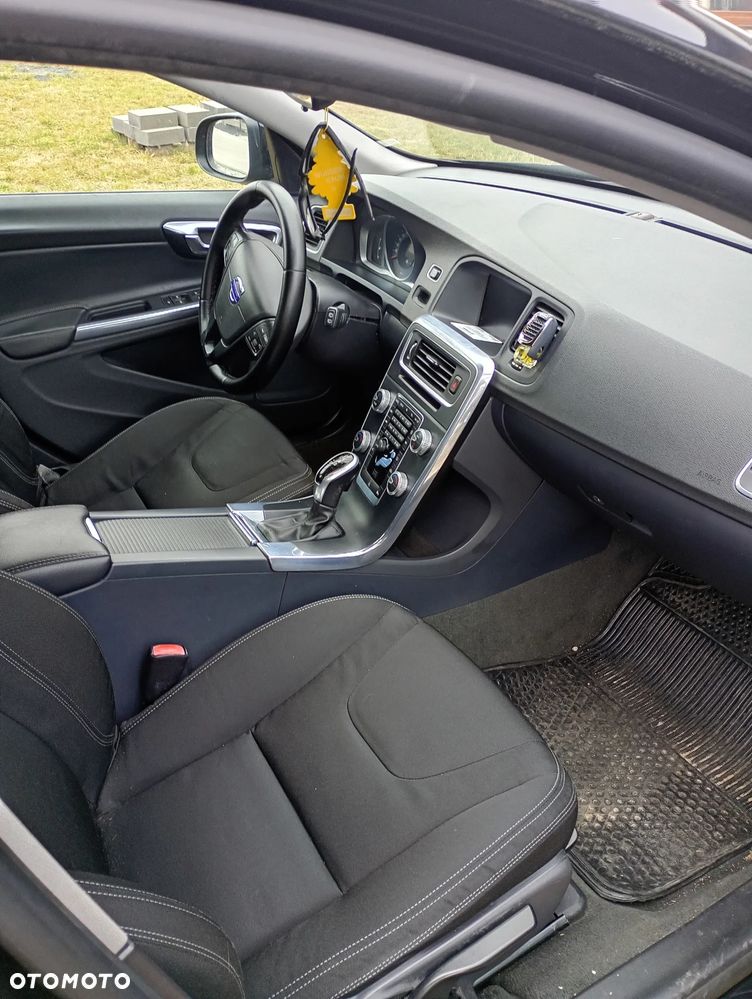 Volvo V60 D4 Geartronic - 8