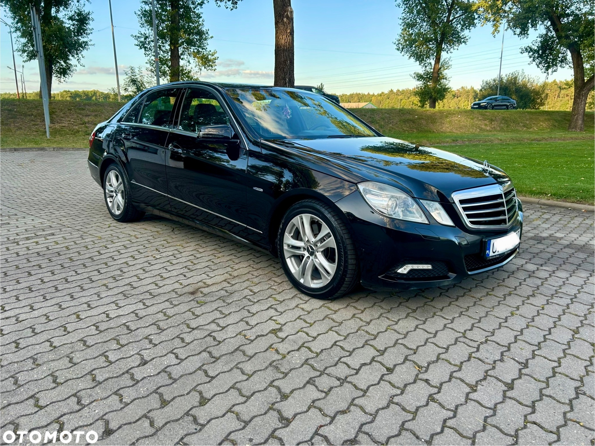 Mercedes-Benz Klasa E 350 CDI BlueEff Avantgarde - 5