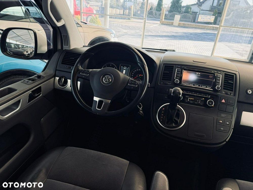 Volkswagen Multivan - 28