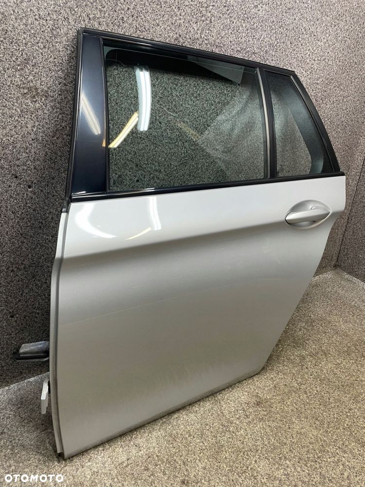Drzwi szyba klamka lewy tyl BMW F11 kombi 354 srebrne 150 umAl ładne - 5