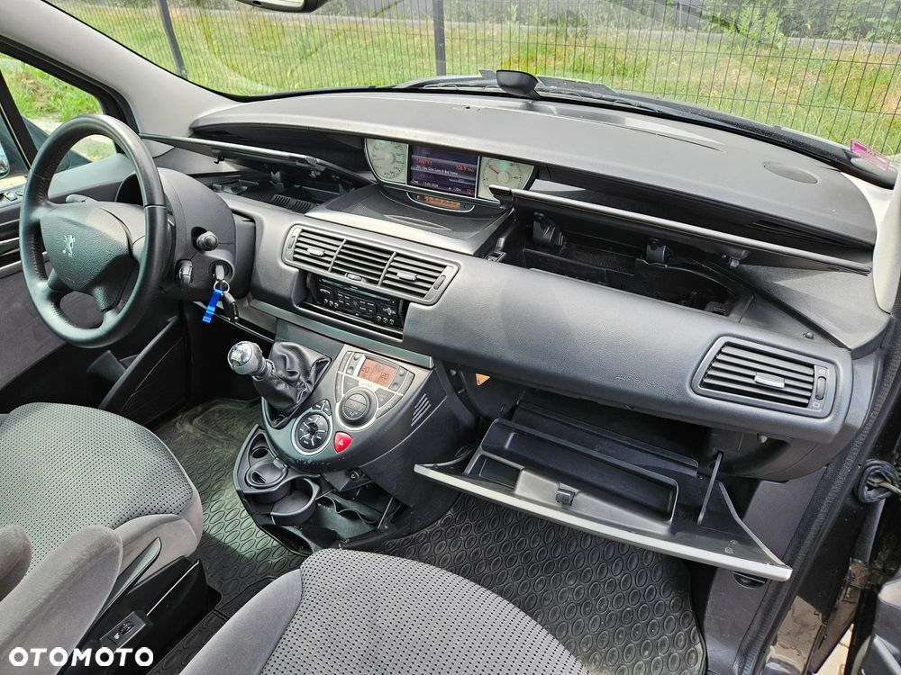 Peugeot 807 2.0 HDi Premium - 19