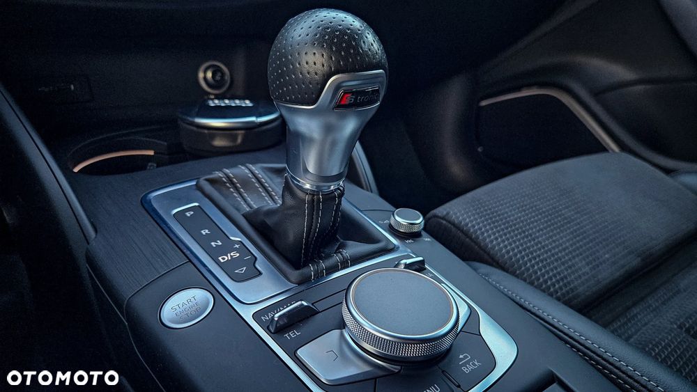 Audi A3 Limousine 35 TFSI Sport S tronic - 17