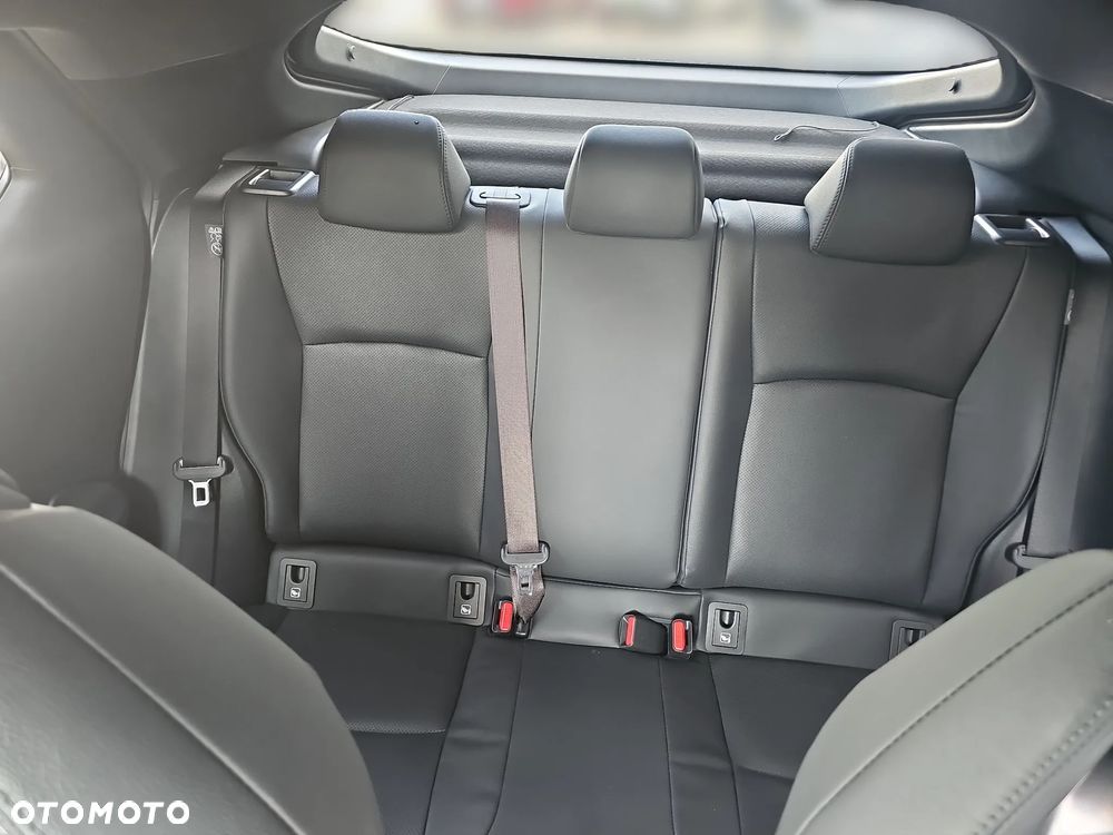 Toyota C-HR 2.0 PHEV Dynamic Force Executive - 29
