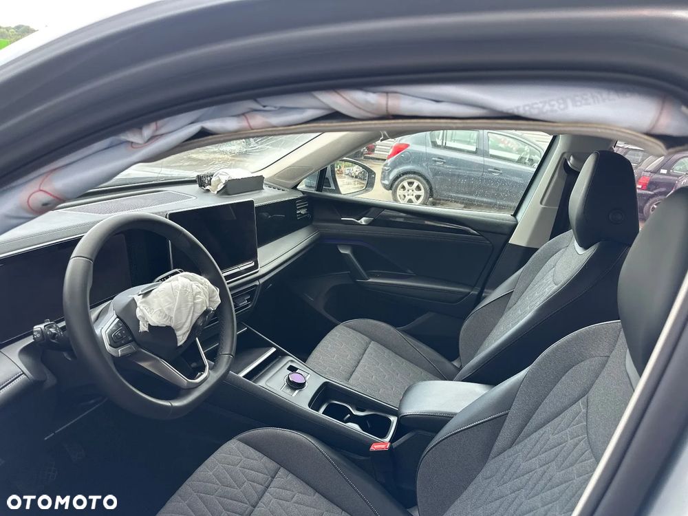 Volkswagen Tiguan - 30