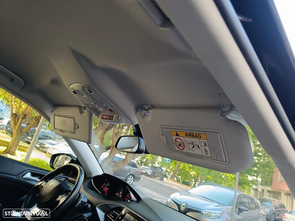 Peugeot 308 PureTech 130 GPF EAT8 Stop & Start Active Pack - 23