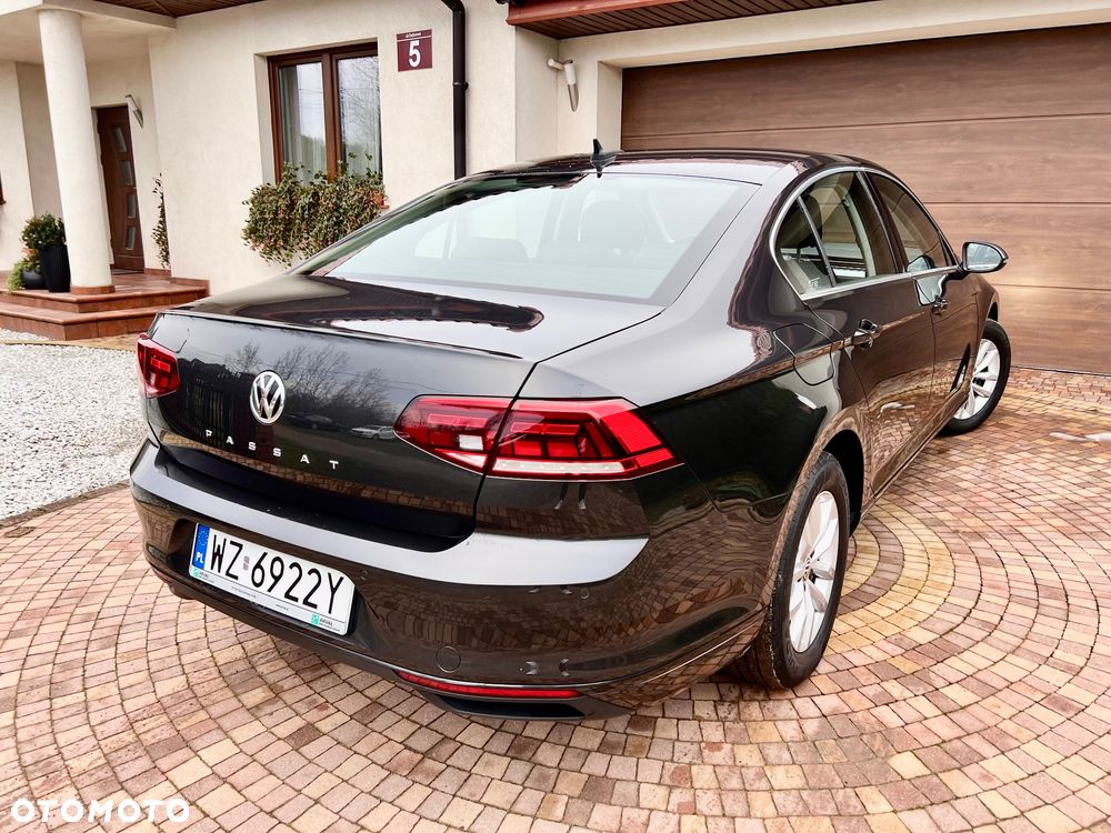 Volkswagen Passat 2.0 TDI EVO Business - 4