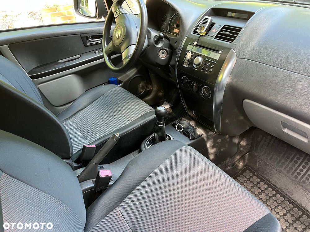 Suzuki SX4 1.6 GS / Premium 4WD - 4