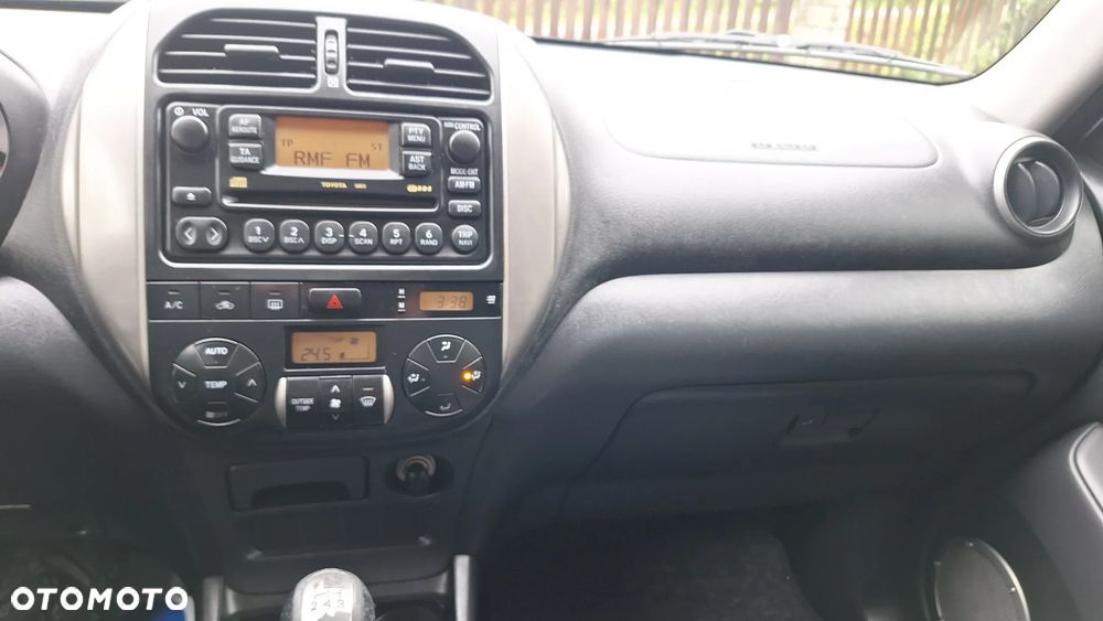Toyota RAV4 2.0 D-4D Sol - 11