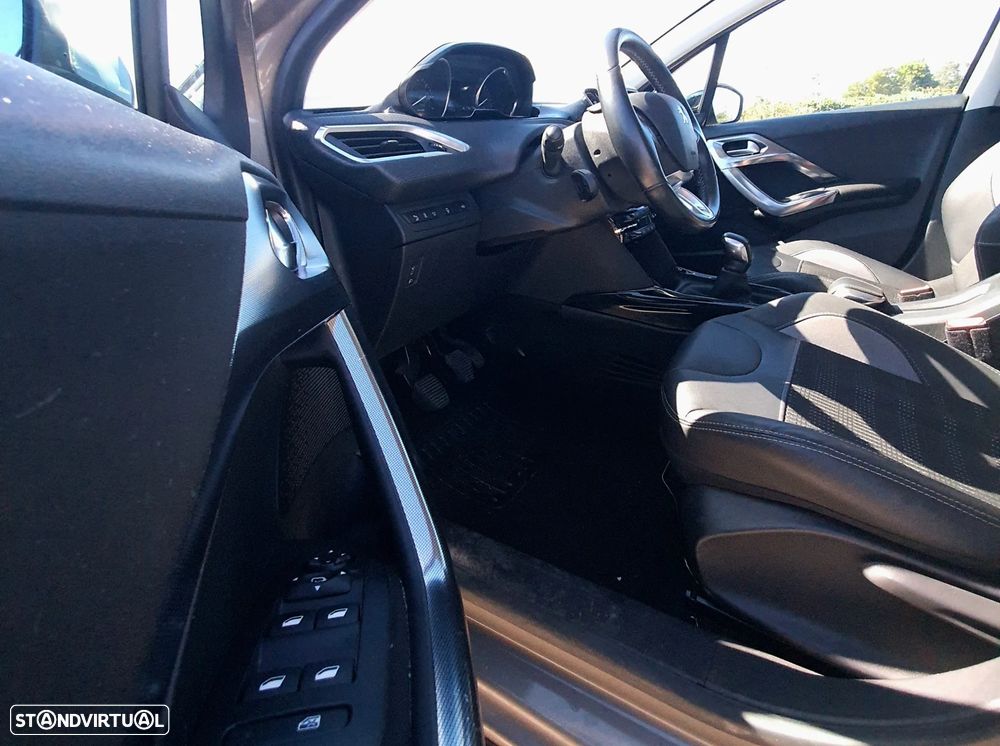 Peugeot 2008 PureTech 110 Stop&Start Allure - 21