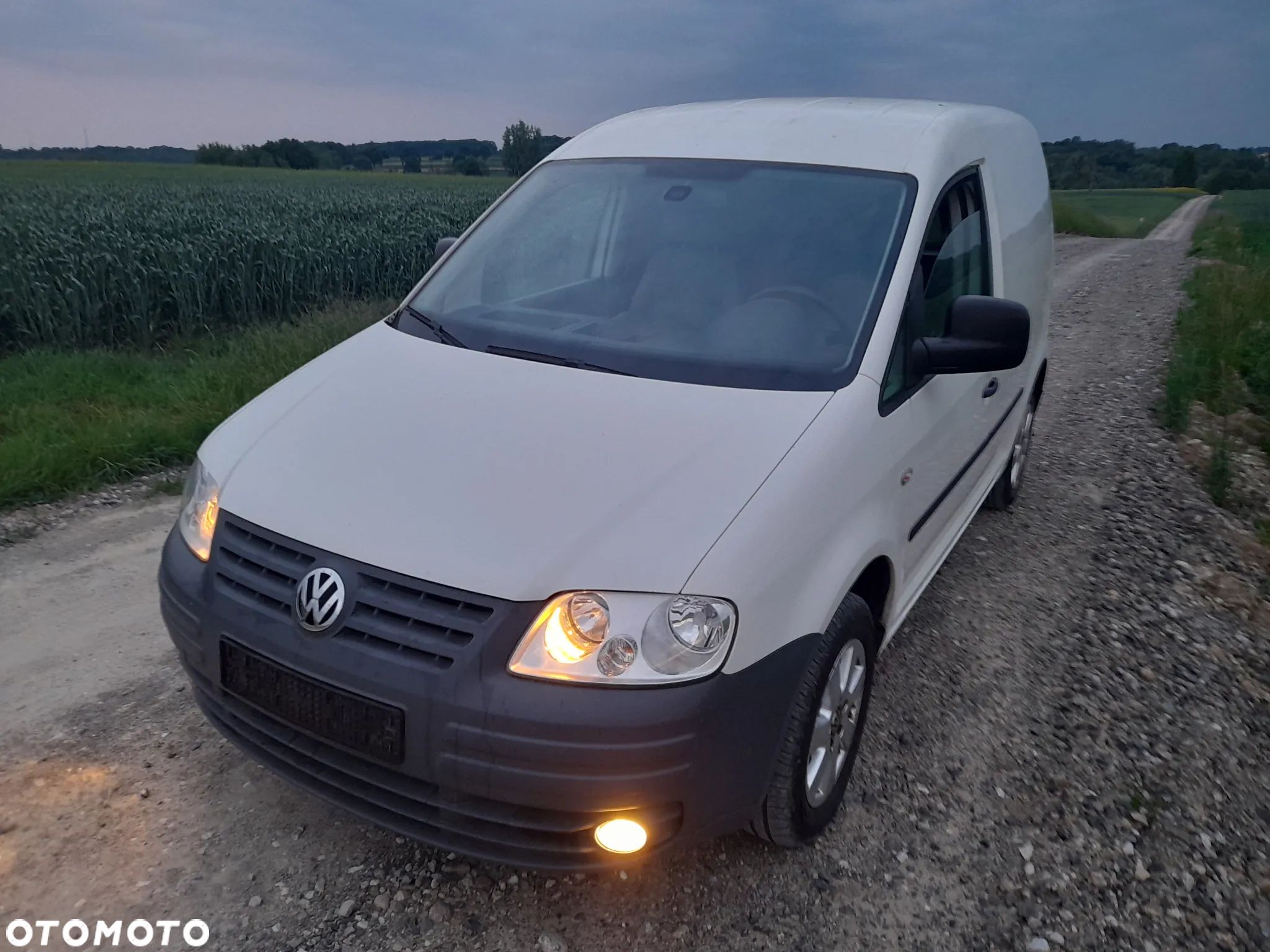 Volkswagen Caddy - 1