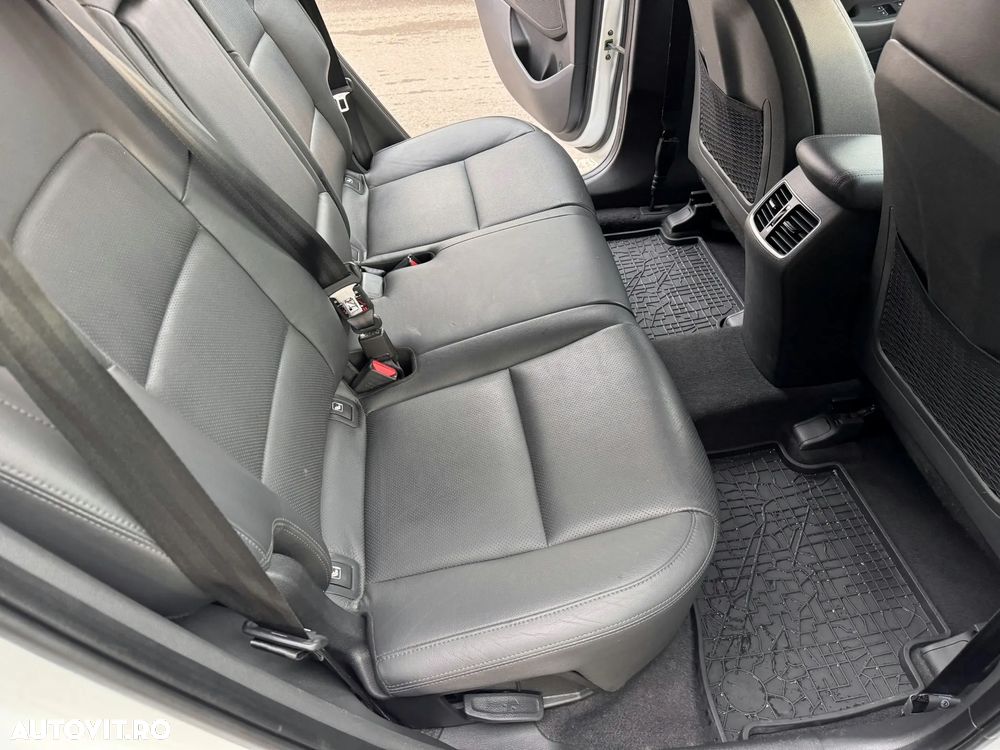 Hyundai Tucson 2.0 CRDI 4WD Automatik Premium - 24