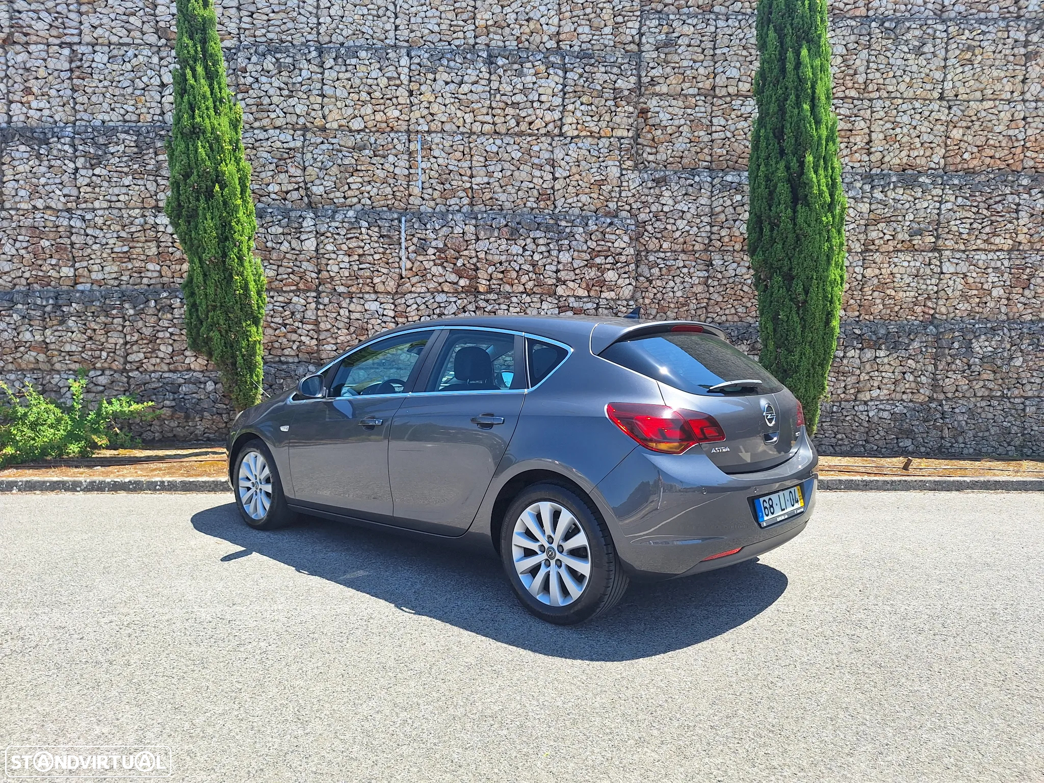 Opel Astra 1.7 CDTi Cosmo - 2